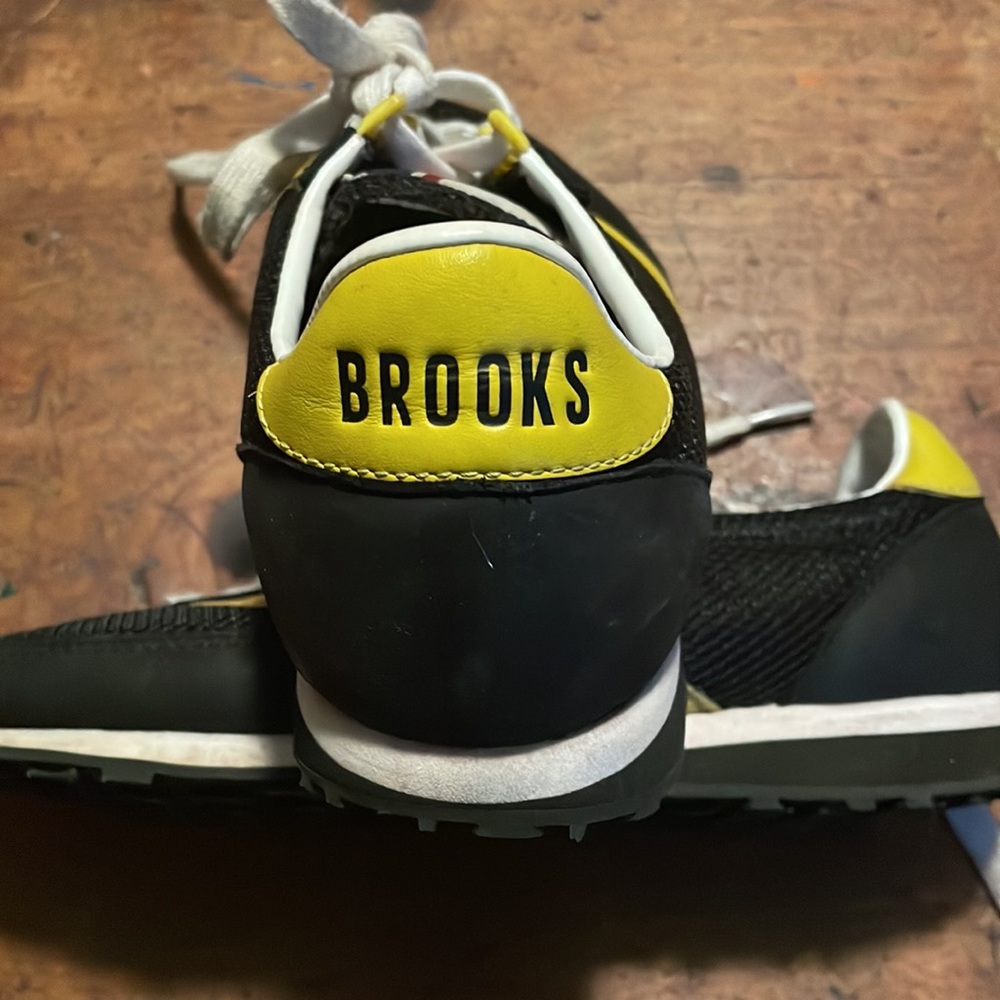 Vintage Brooks Running Sneakers Men’s Size 8 - Picture 2 of 6